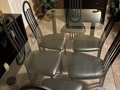 Contemporary Dining Room Glass Table & Chairs (6)