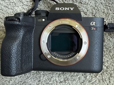 Sony Alpha a7R V Mirrorless Camera (Body Only) - E-Mount