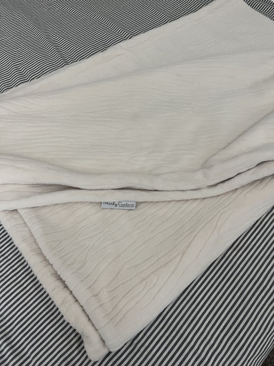 Grande Minky Blanket