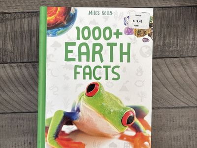 Miles Kelly 1000+ Earth Facts Hardcover Book - Educational & Engaging for Kids