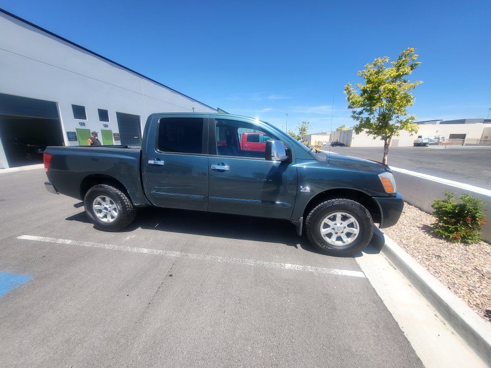 2004 Nissan Titan SE