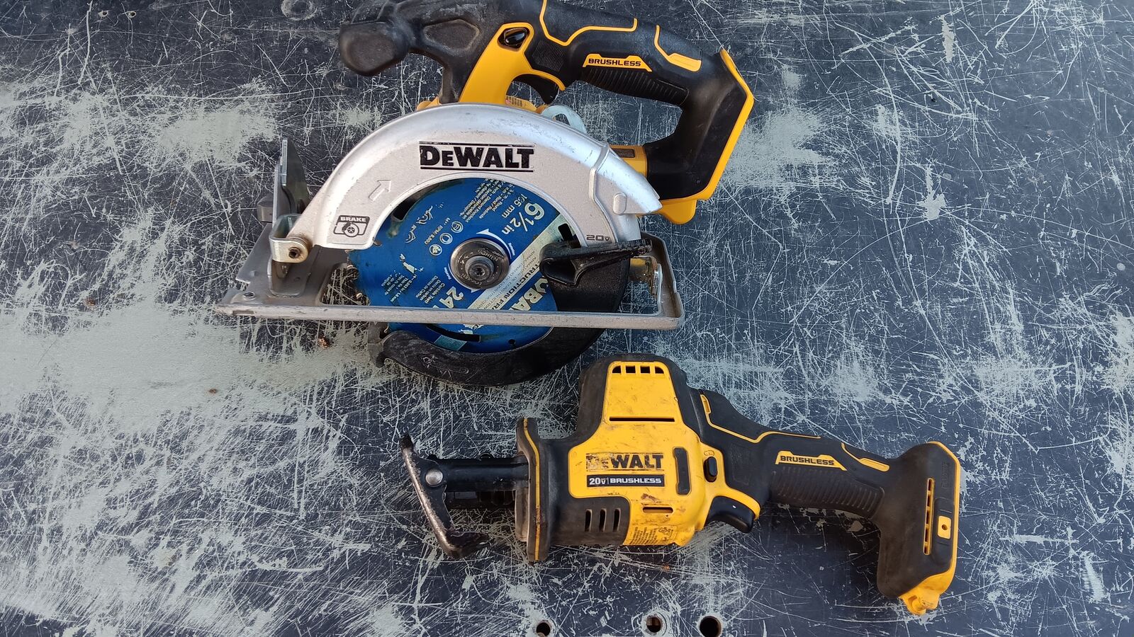 Dewalt Brushless Circular saw and Reciprocating Saw, with charger and Battery