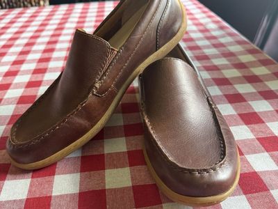 New Born Men’s 9.5 Loafers