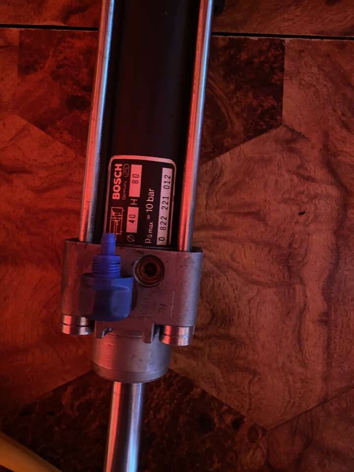 Bosch Pheumatic Cylinder