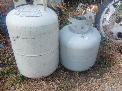 Used Propane Tanks - 20 lb & 30 lb Cylinders, Empty - Great for BBQ, Heaters, Fire Pits for exchange or use
