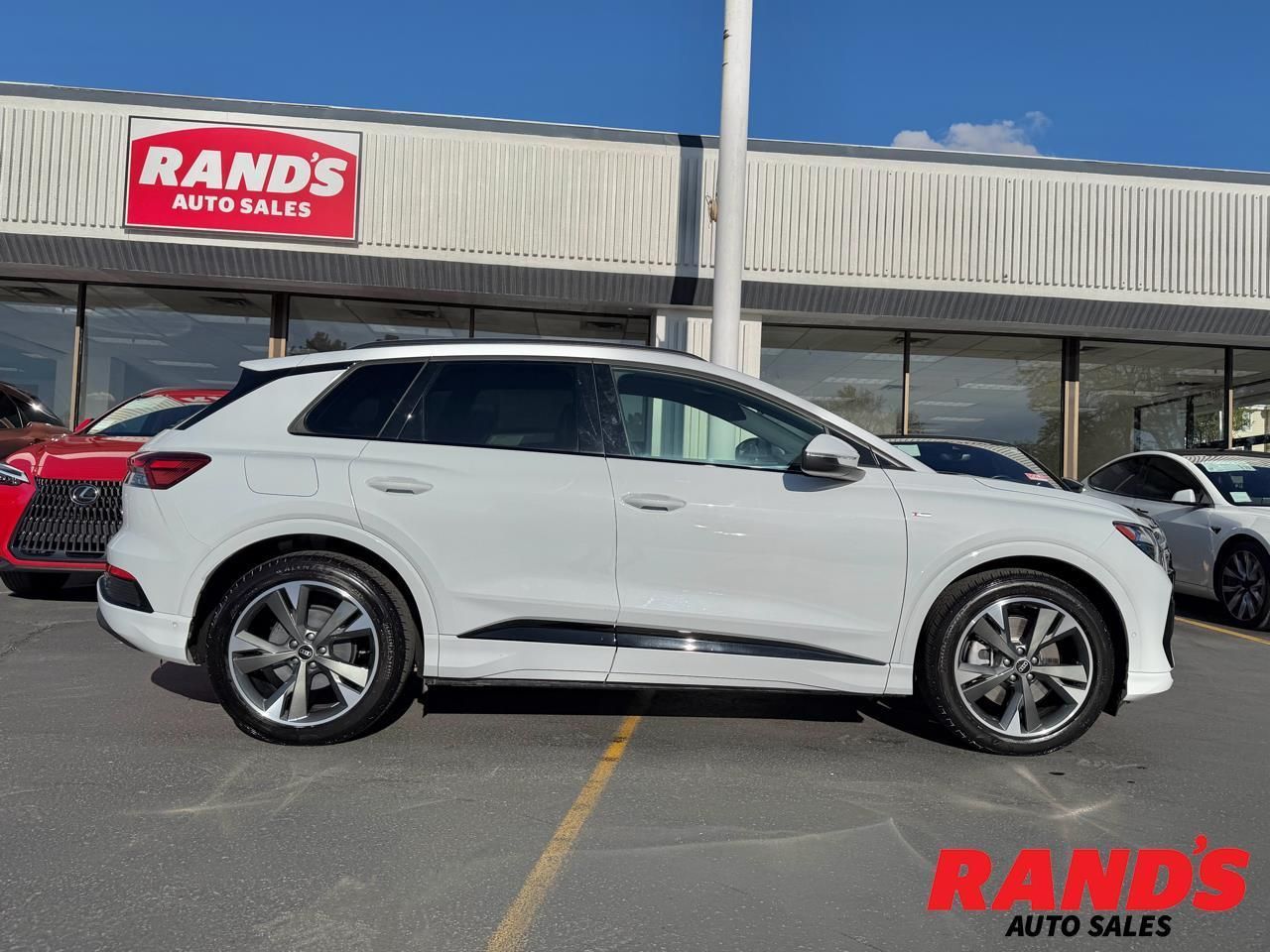 2024 Audi Q4 e-tron quattro Premium Plus 55