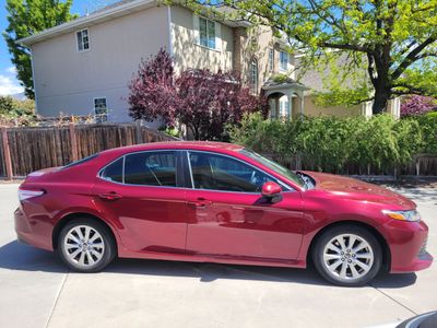 2018 TOYOTA CAMRY LE