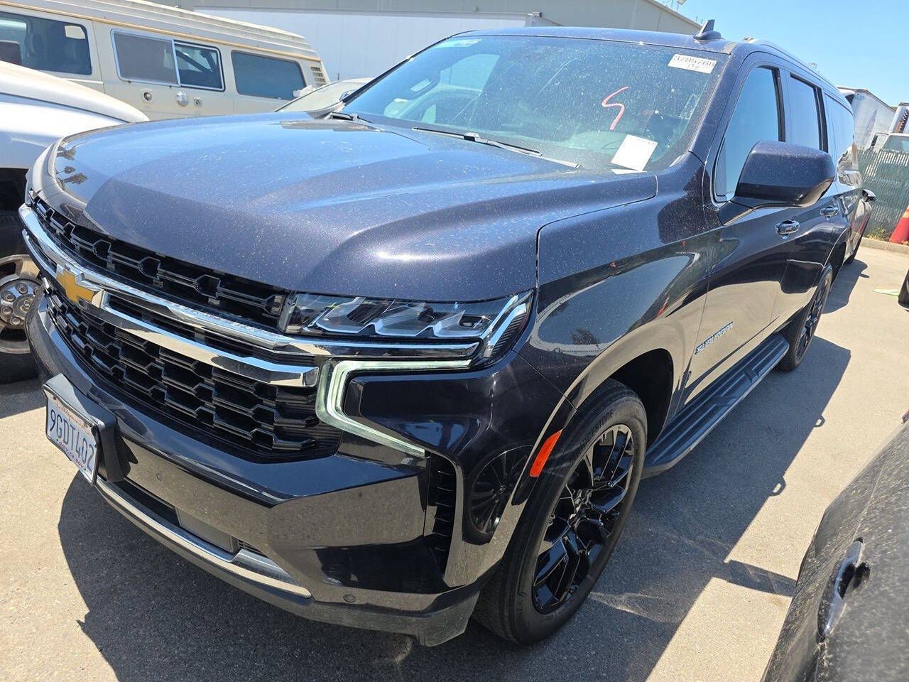 2023 Chevrolet Suburban LS