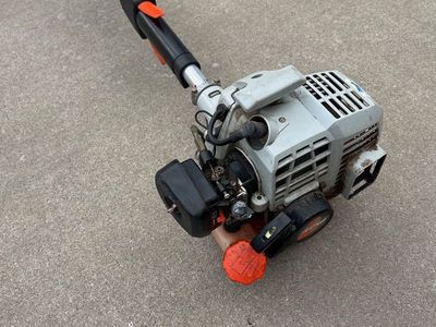 Echo Gas String Trimmer - Needs New Fuel Lines & Primer Bulb & Tune up