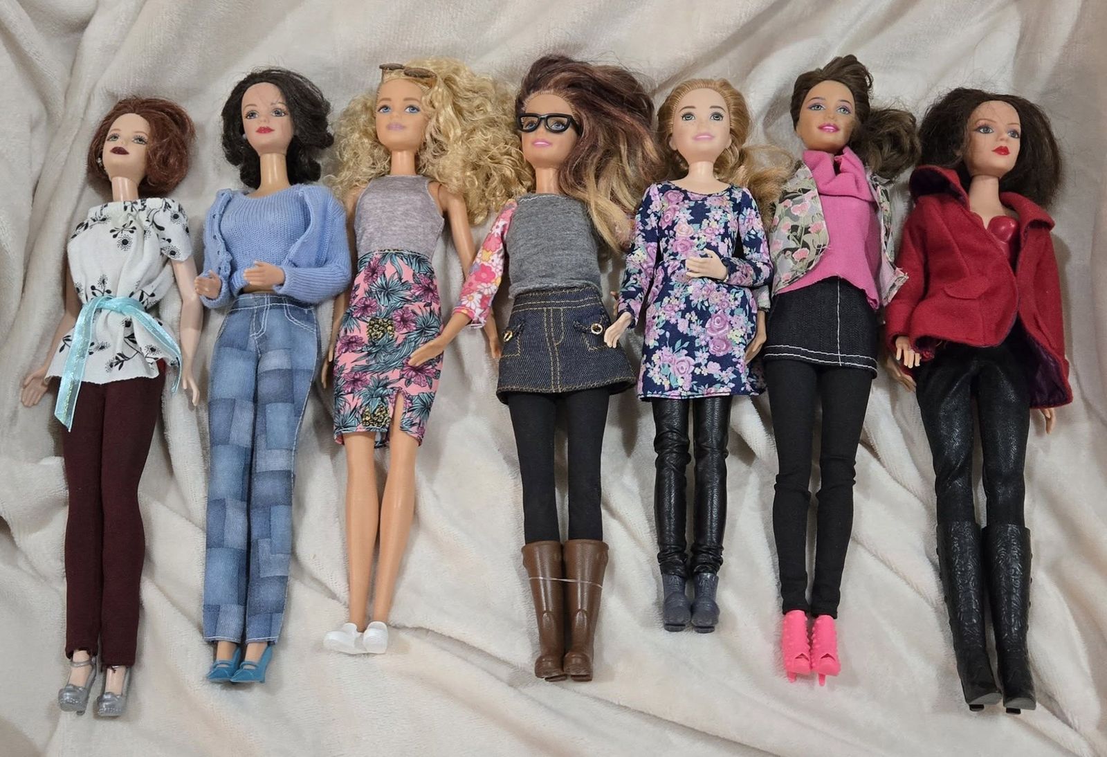 Barbies & Ken Dolls Collection