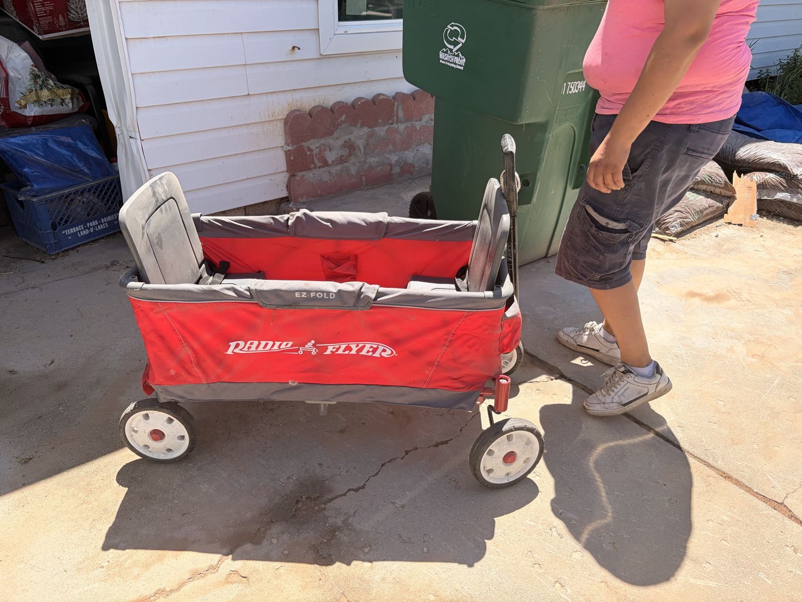 Fold up wagon