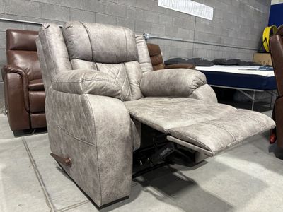 NEW RECLINER!