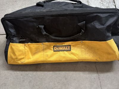 DeWalt Heavy Duty Tool Bag