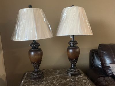 Beautiful Table Lamps (2) NEW