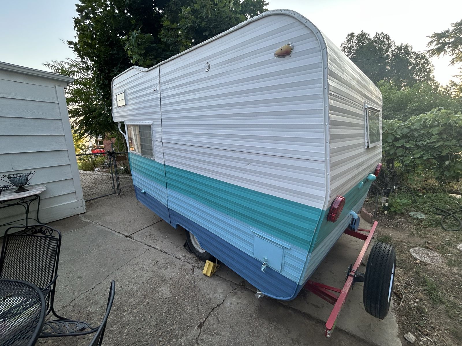 Main image 4