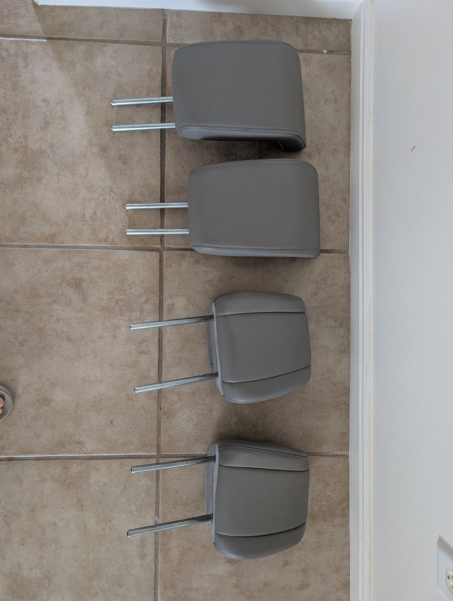 Honda Pilot Headrests