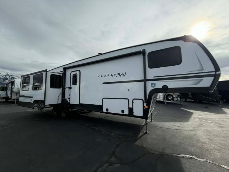 New 2026 Coachmen Chaparral Lite 30BHS