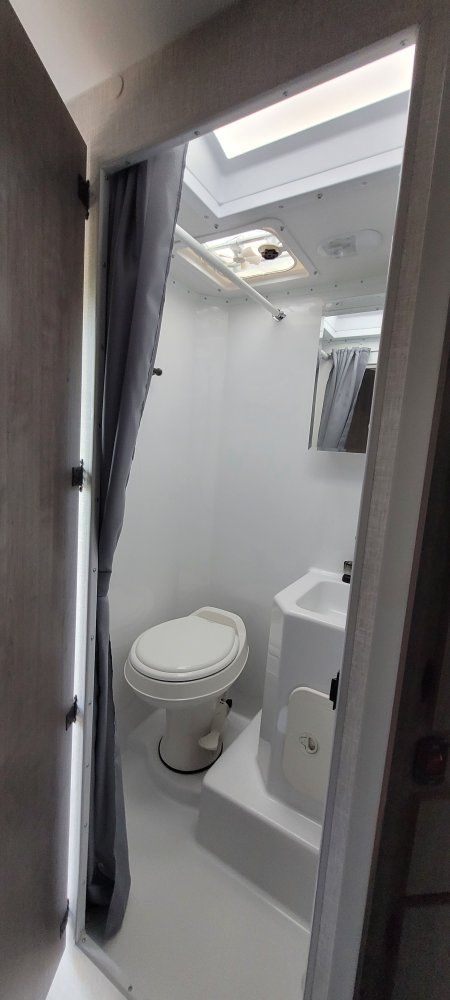 Main image 6