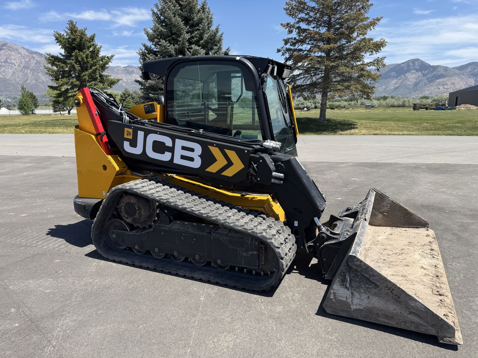 2022 JCB 3TS-8T Teleskid – Low Hours – Excellent Condition