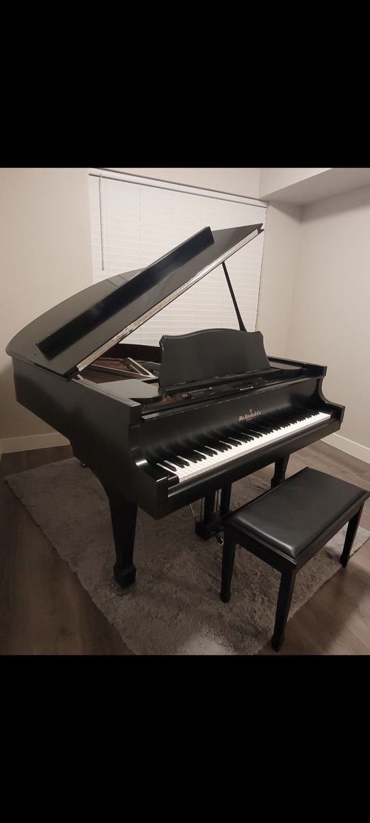 Grand piano