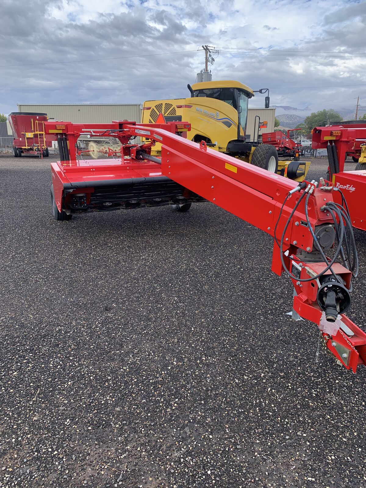Massey Ferguson 1376 10’ Rotary Windrower