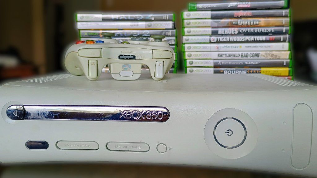 Xbox 360 (Games not included but are for sale)