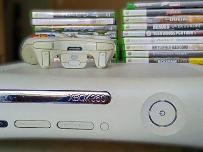 Xbox 360 (Games not included but are for sale)