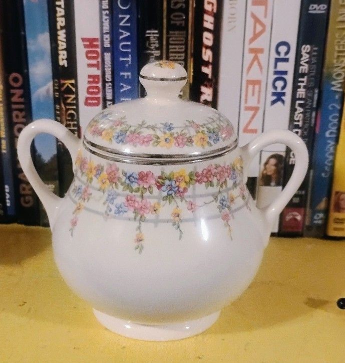 Online Sale 1930 Vintage Crooksville China Co, Floral Porcelain Sugar Bowl 