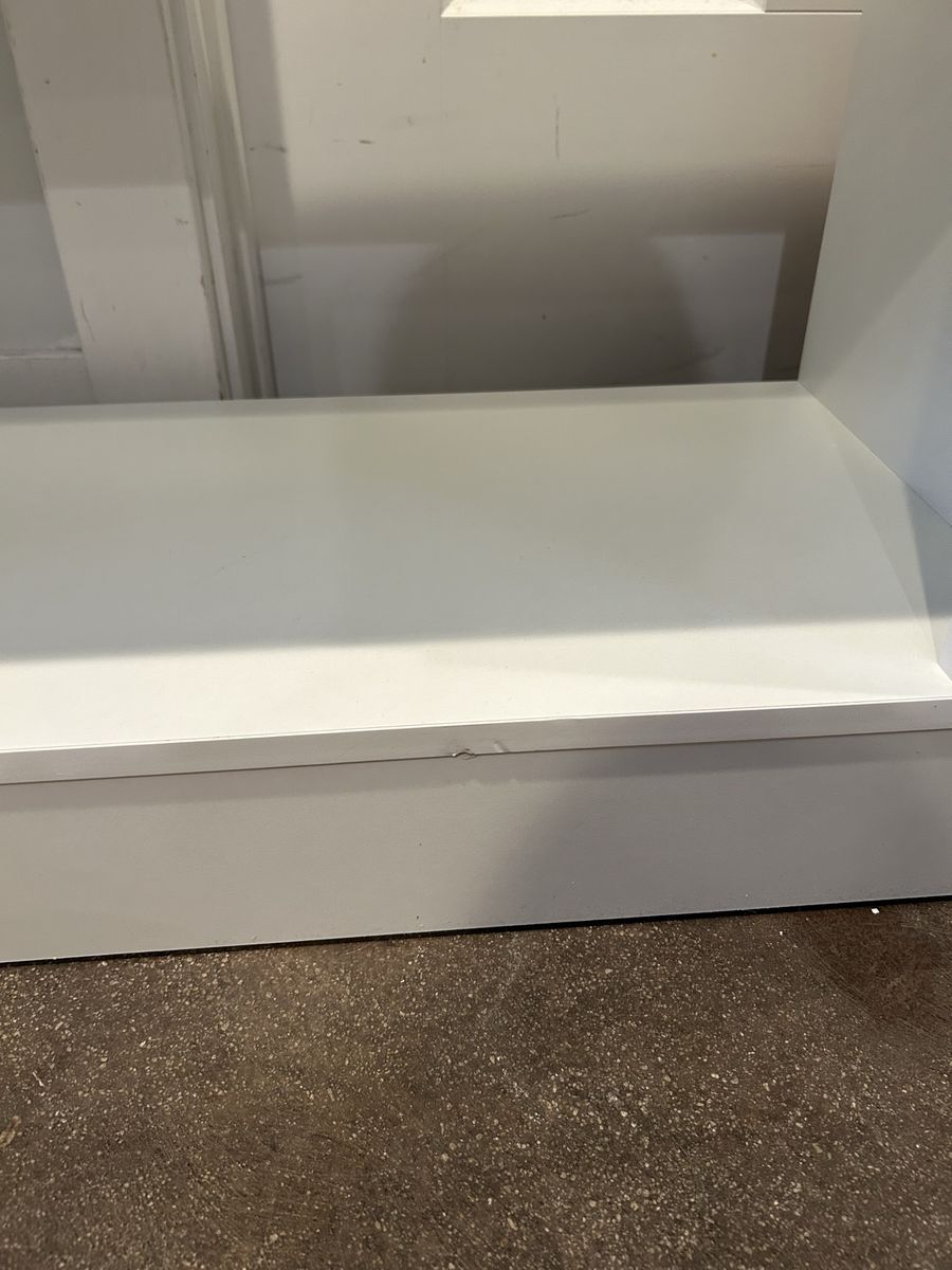 Main image 5