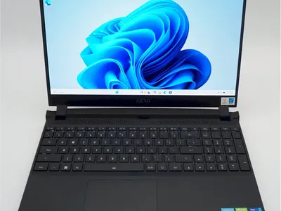 Gigabyte AERO 5 Gaming Laptop 4K OLED i7-12700H 1TB 32GB RTX 3070 Ti 8GB - Very Good