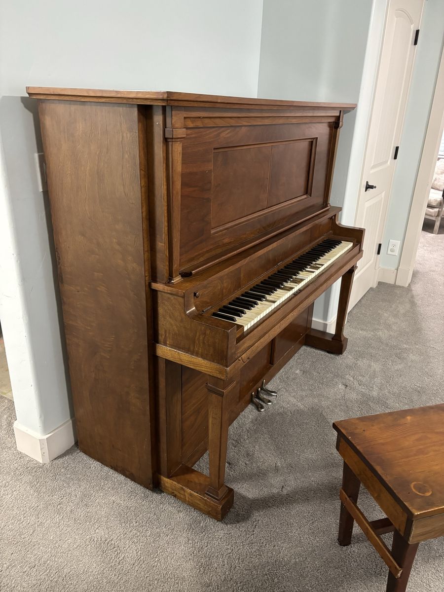 FREE/ you move/ Antique Upright Piano with Bench - Classic Wooden Musical Instrument
