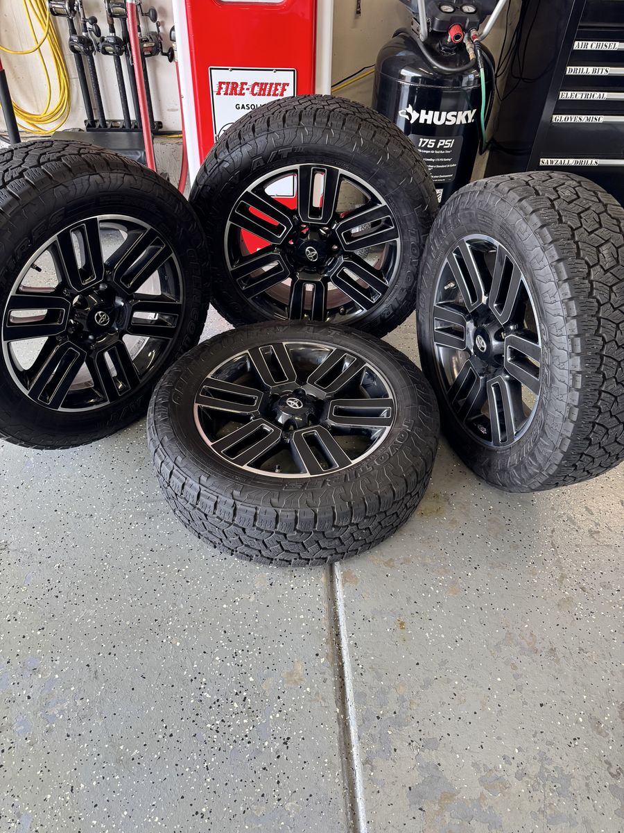 Toyota wheels and Toyo at3 tires 245/60R20
