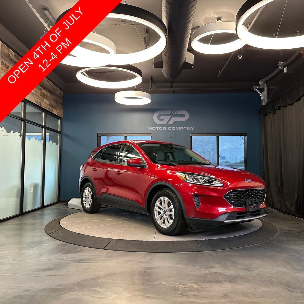 2020 Ford Escape SE