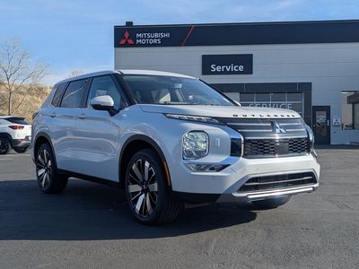 2026 Mitsubishi Outlander SE
