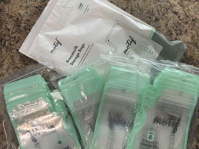 Motif Medical 8oz Breastmilk Storage Bags - 100 Count (Unopened) BPA-Free, Leak-Proof