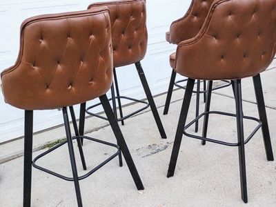 4 counter height swivel bar stools