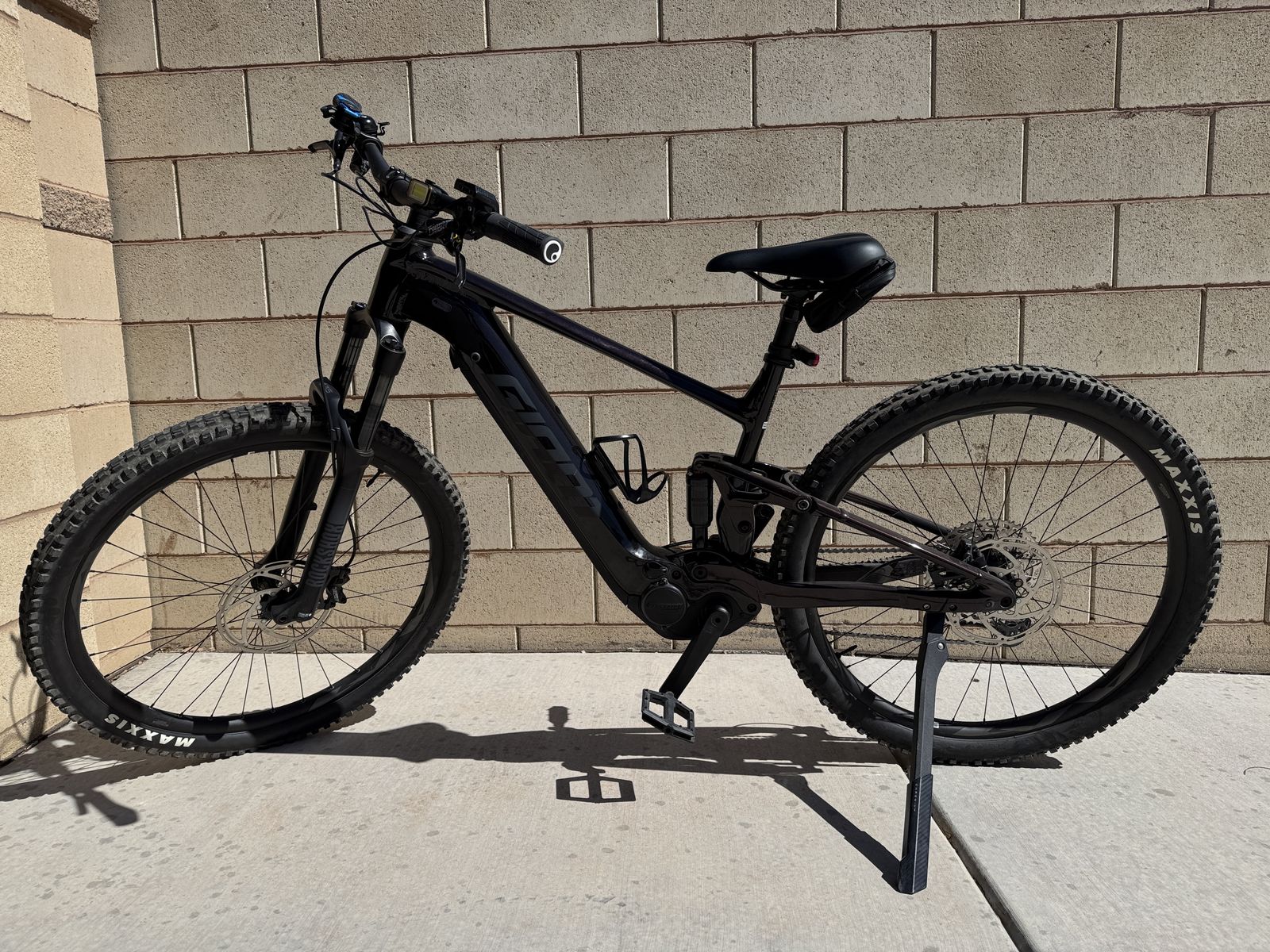 Giant Stance E+ Pro eMTB Like New