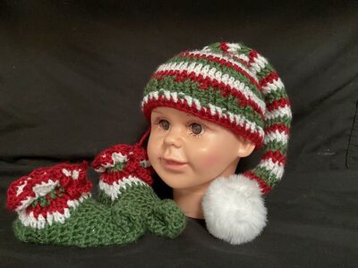 Christmas Elf Beanie With Elf Slippers