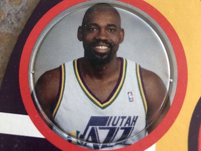 1997 Arby's Utah Jazz Antoine Carr #55 NBA Collector's Pin Set - Vintage Basketball Memorabilia