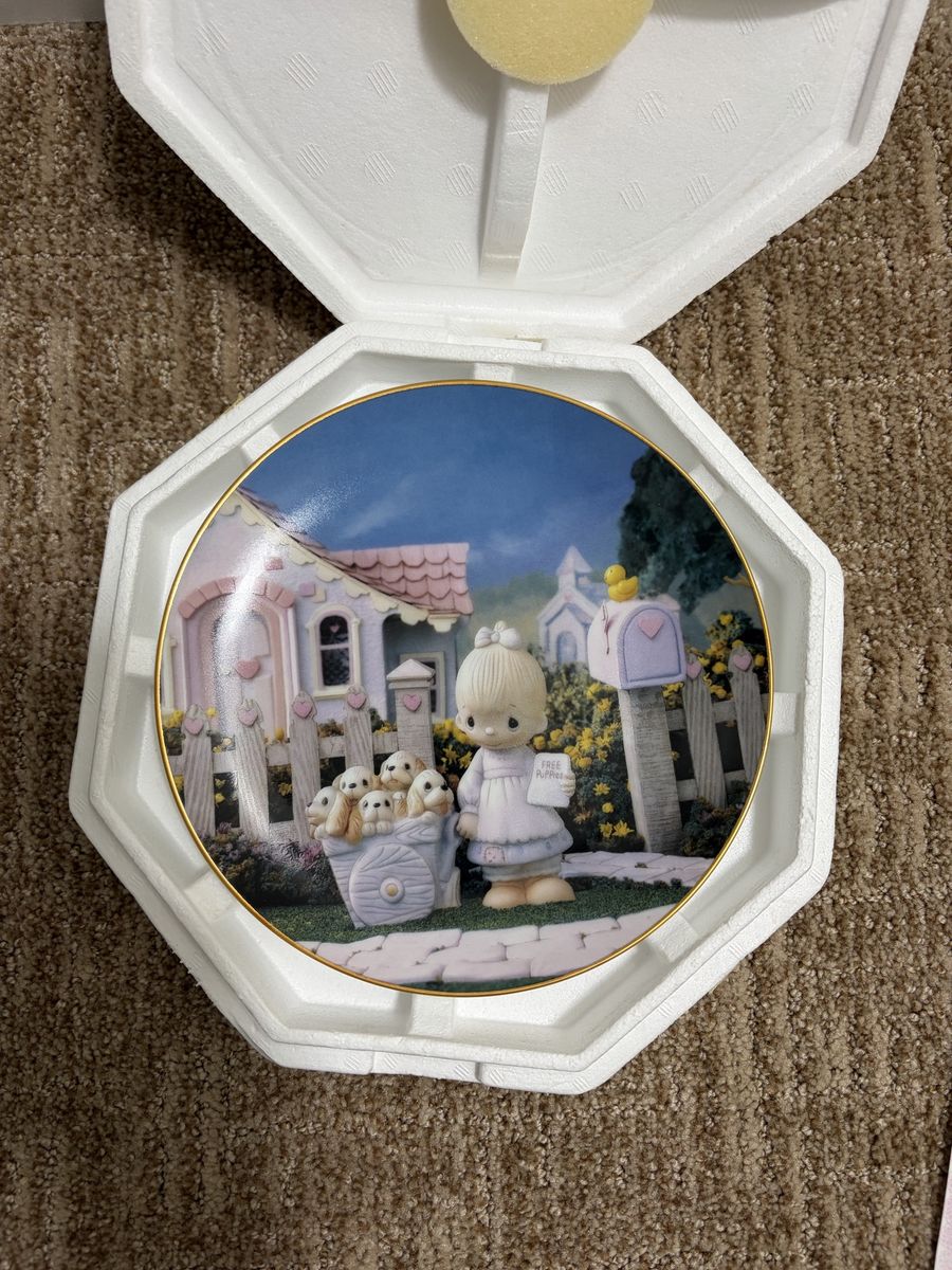 “God Loveth a Cheerful Giver” Precious Moments Collector Plate – Hamilton Collection, Original Box