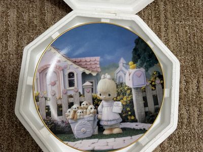 “God Loveth a Cheerful Giver” Precious Moments Collector Plate – Hamilton Collection, Original Box