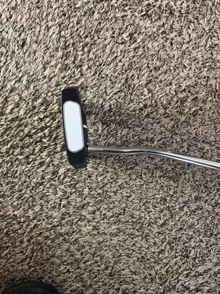 Odyssey AI-One Wing Back Putter - Right Handed Golf Club