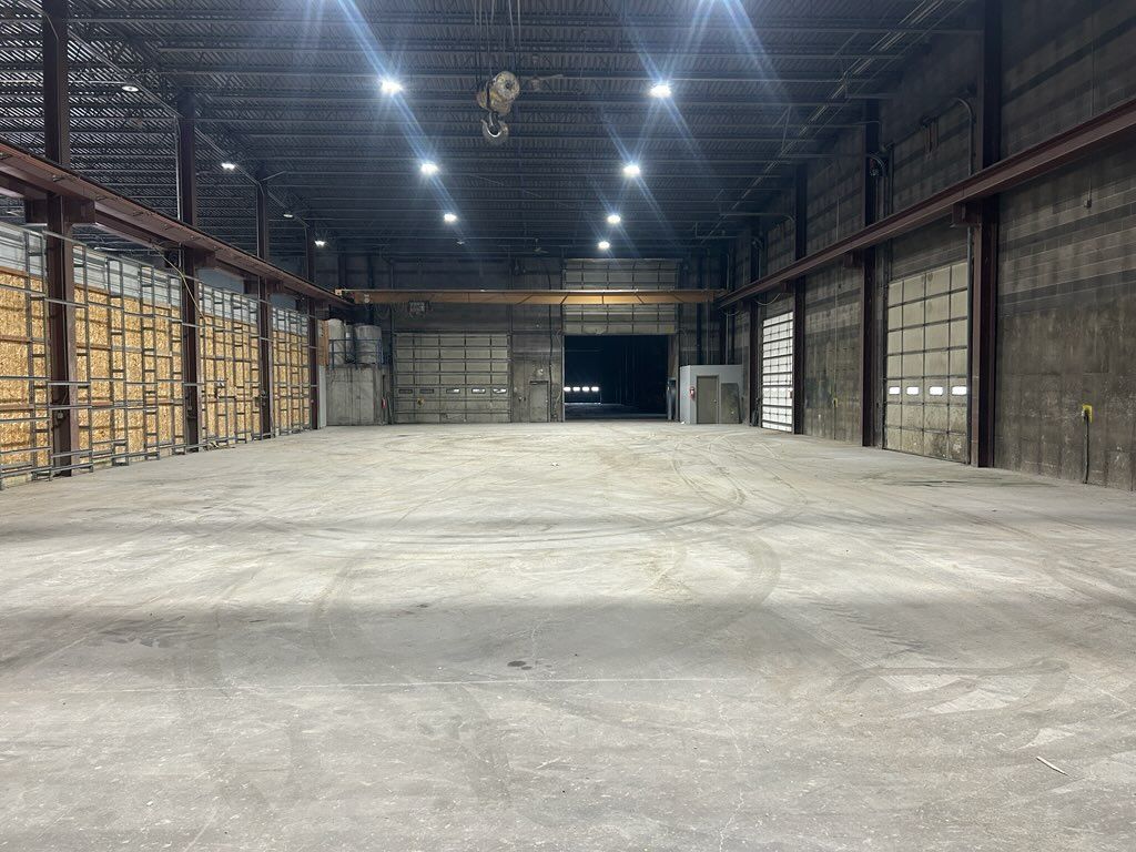 Prime Commercial Industrial Warehouse Space for Rent - 20,000 Sq Ft