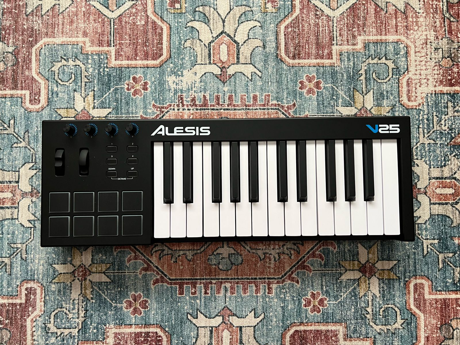 Alesis V25 25-key USB MIDI Controller