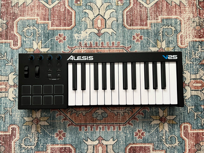 Alesis V25 25-key USB MIDI Controller