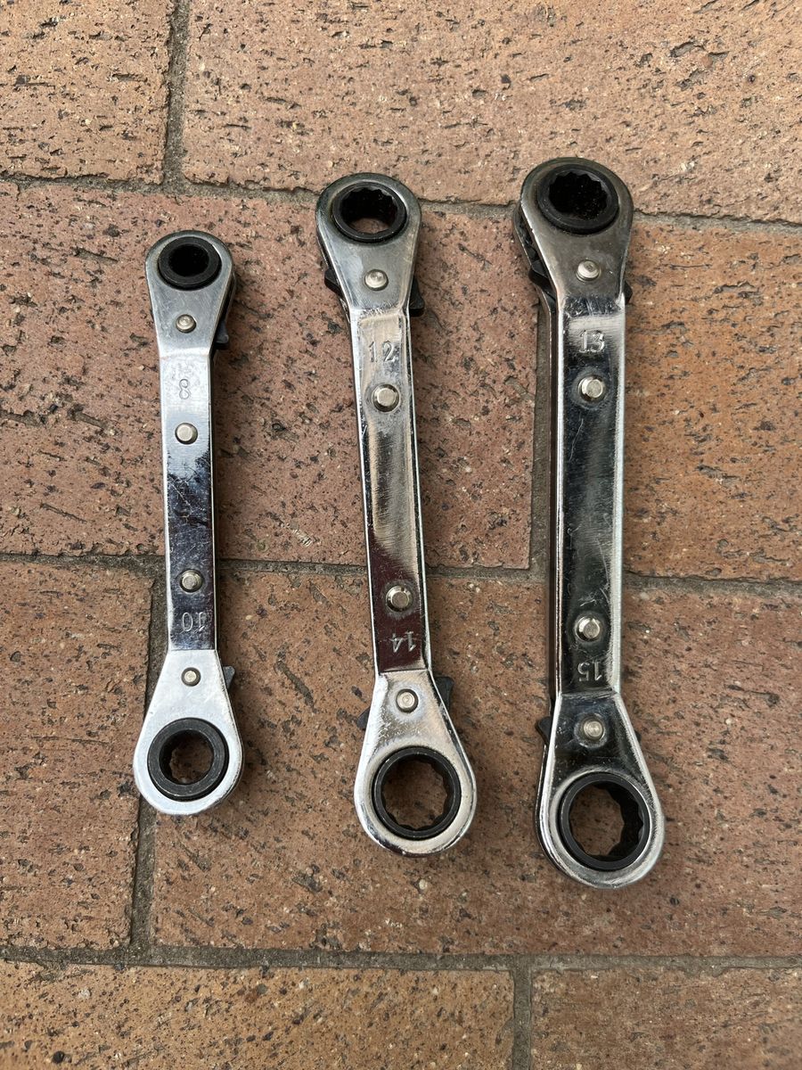 Metric ratching Wrench