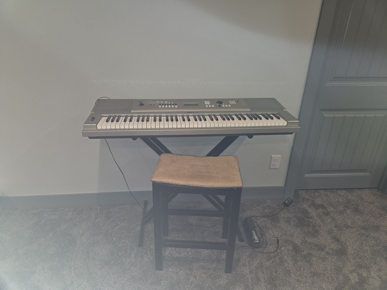 Yamaha YPG-235 Keyboard