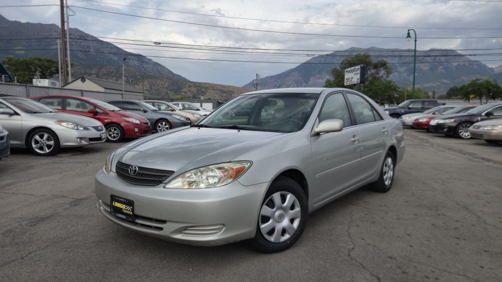 2004 Toyota Camry LE