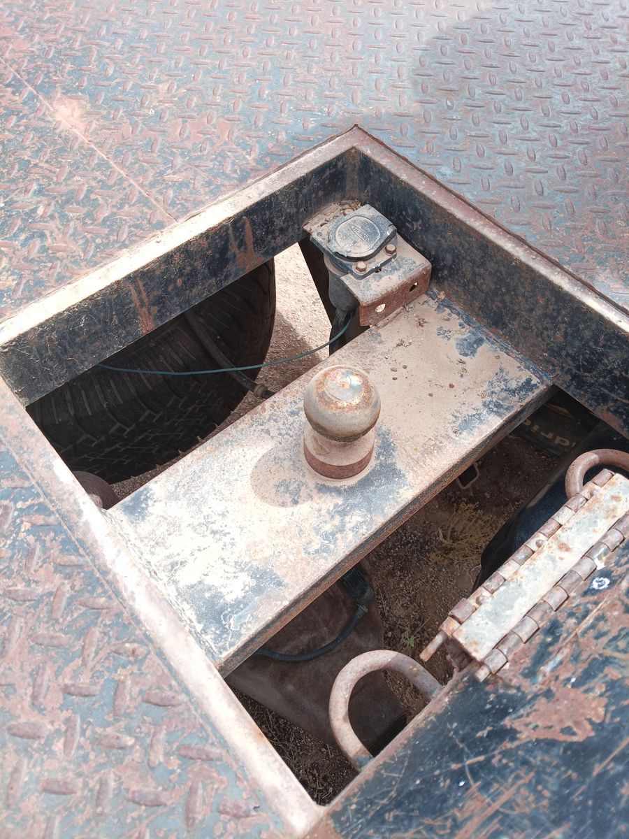 Main image 6
