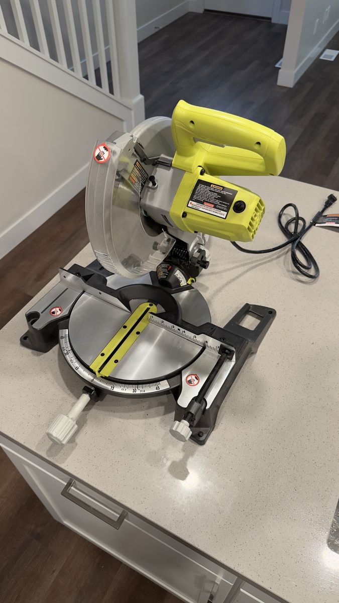Ryobi 10” Compound Miter Saw
